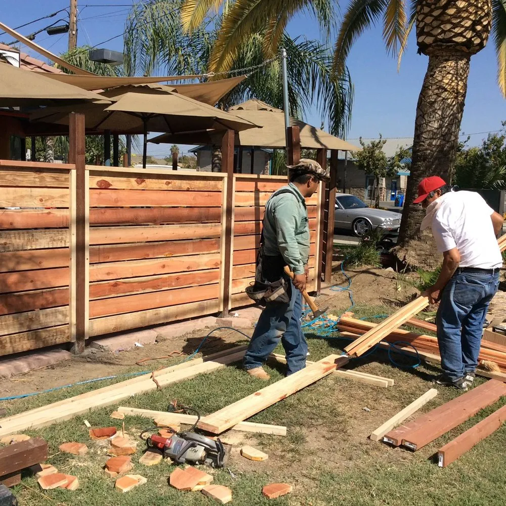 Slide of Ocho 5 Builders