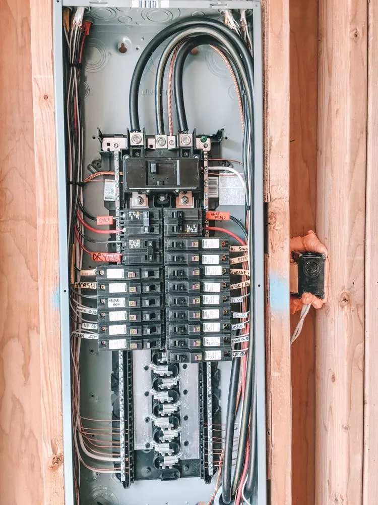 Slide of Octo’s Electric