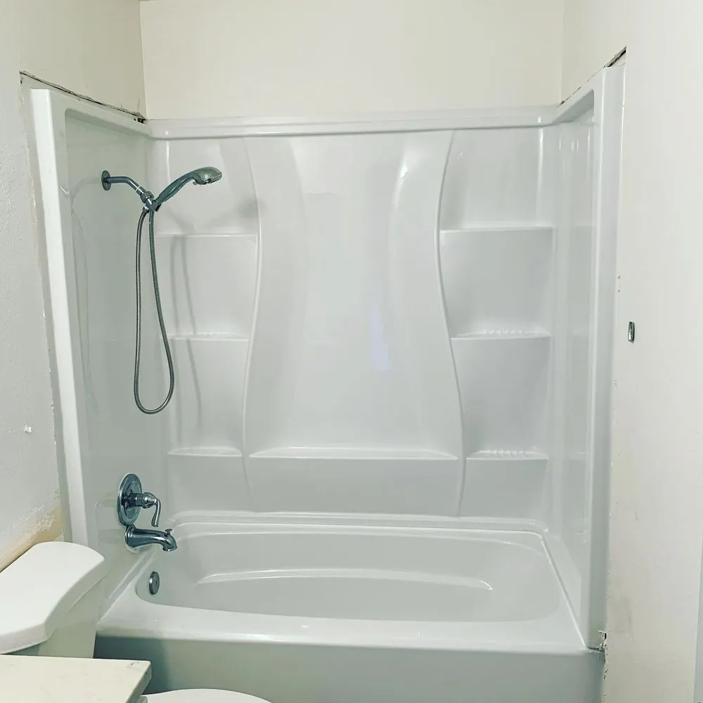 Affordable electrician providing electrical repair in , 