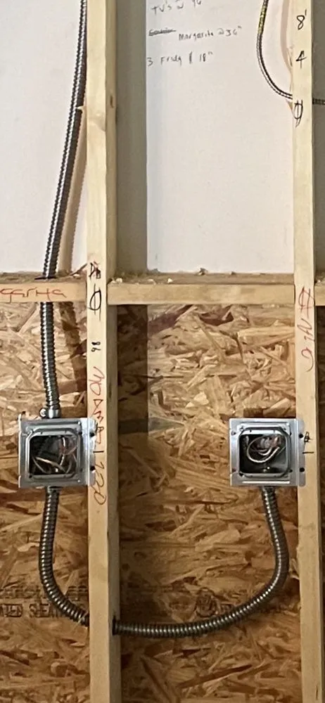 Expert electrical service for homes in emergency electrical service, by