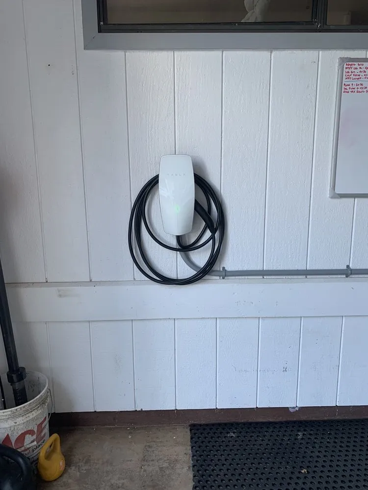 Slide of Oihana Electrical Services