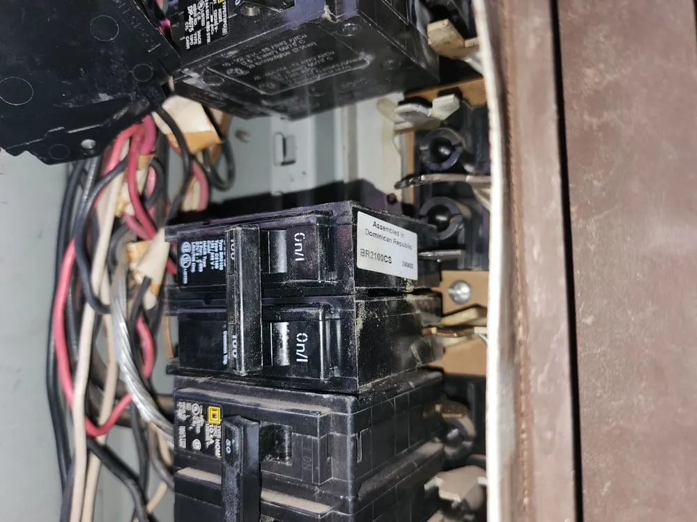 Slide of Olatunji Electric & Solar