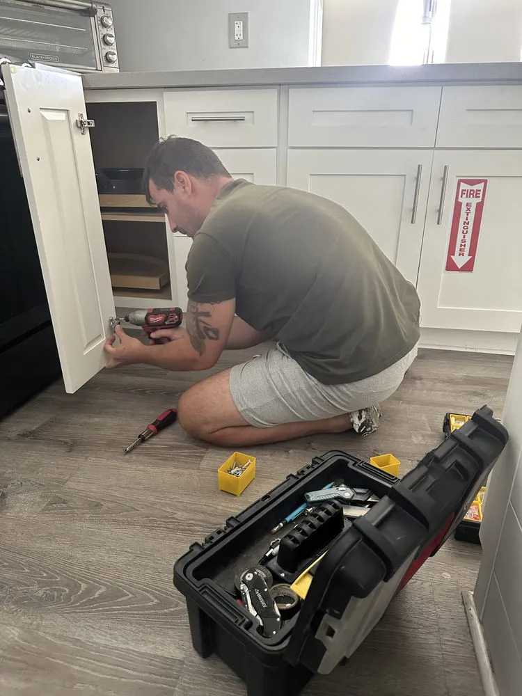 Slide of Oleg Handyman