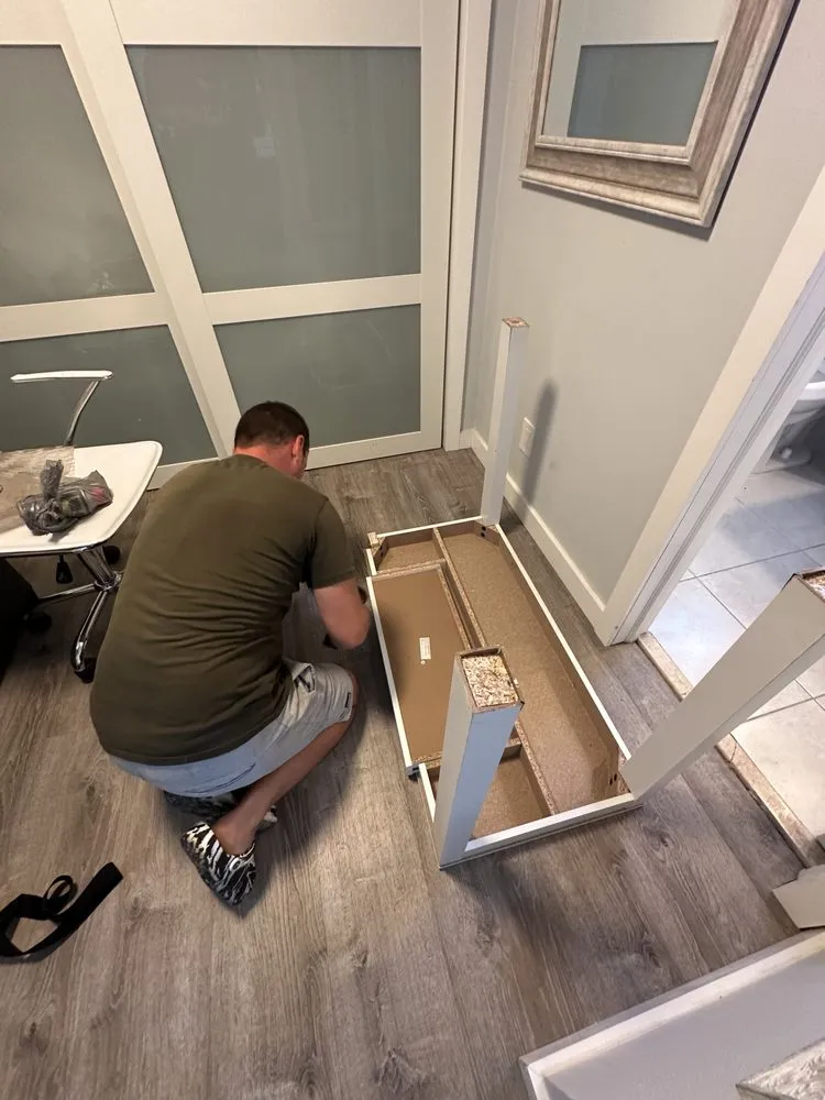 Slide of Oleg Handyman