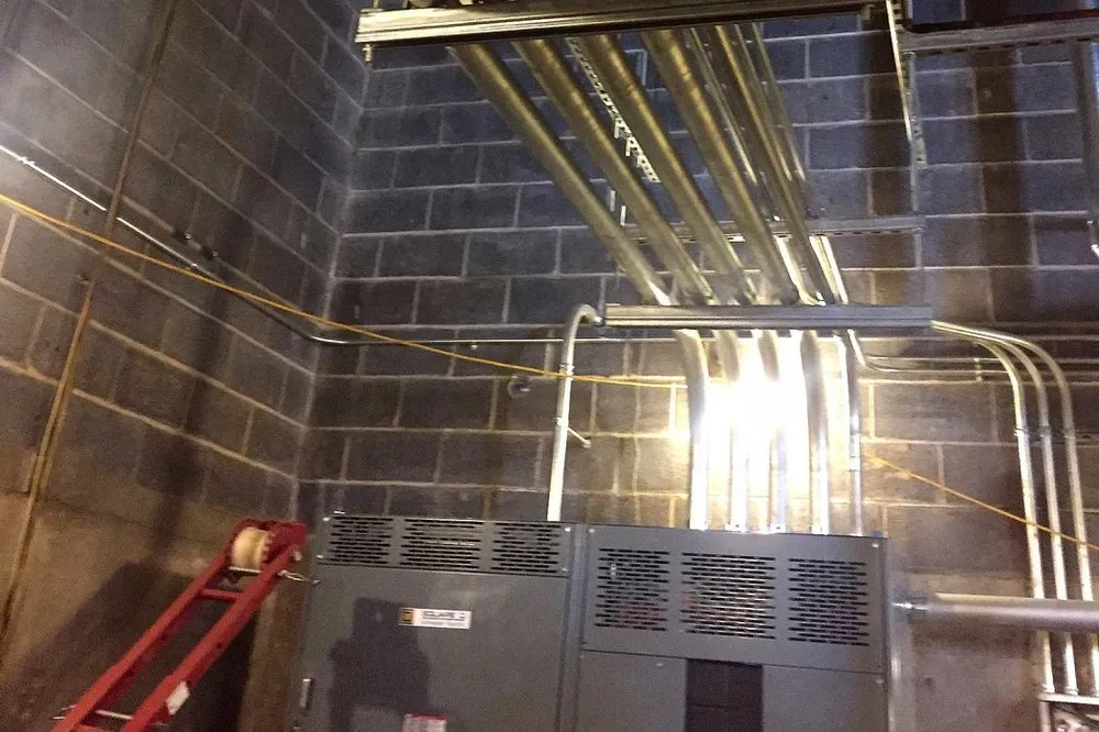 Professional electrician providing wiring installation in , 