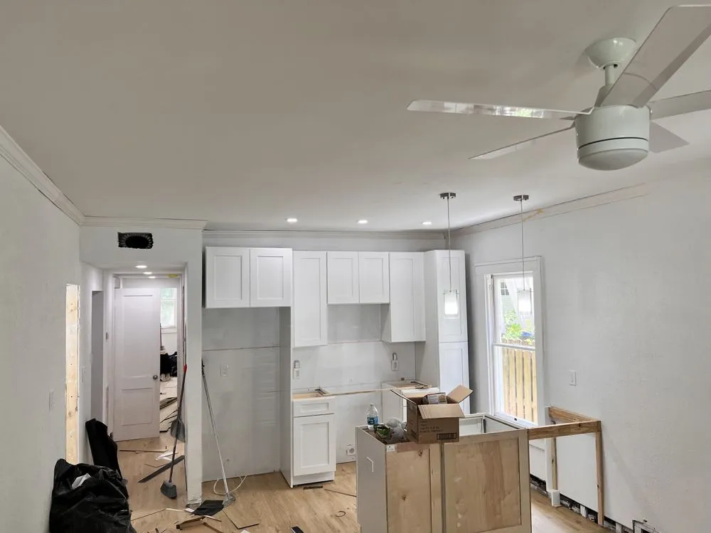 Licensed electrician providing wiring installation in Tampa Bay, FL - Oliver Watts