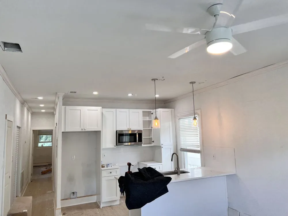 Licensed emergency electrical service experts serving Tampa Bay, FL - Oliver Watts