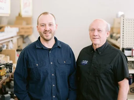 Olson & Sons Electric Logo