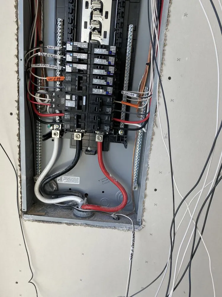 Slide of Omar Eletrician