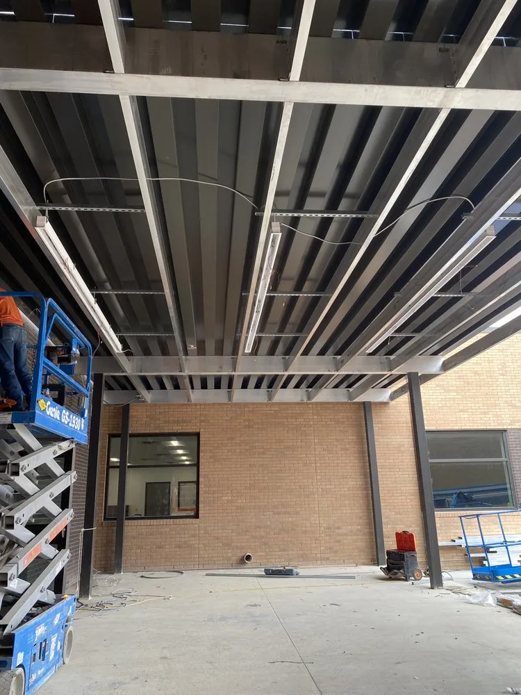 Slide of Ombligon Contractors