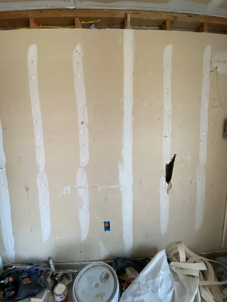 Slide of Ombligon Contractors