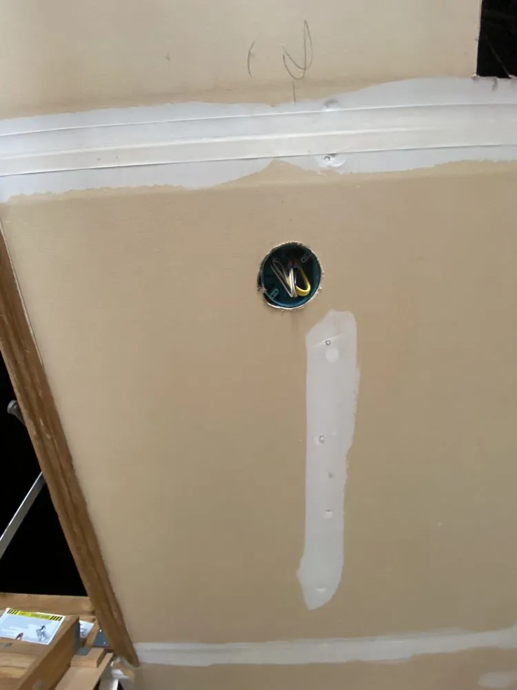 Slide of Ombligon Contractors