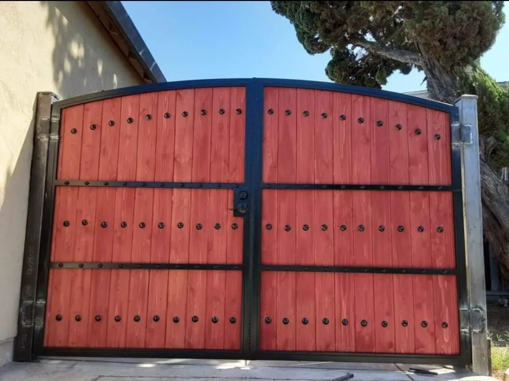 Slide of Omega Handyman