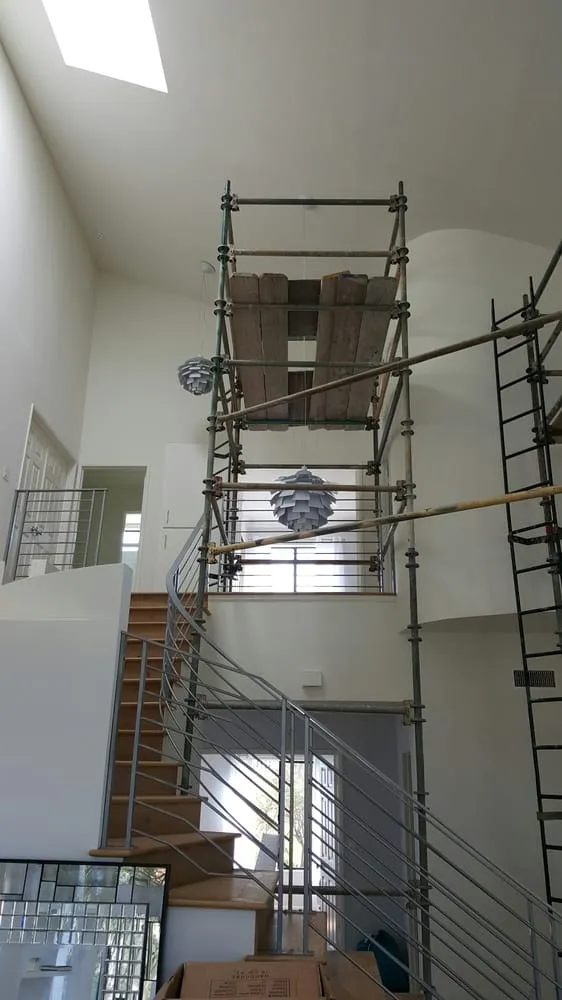 Slide of Omni Electric