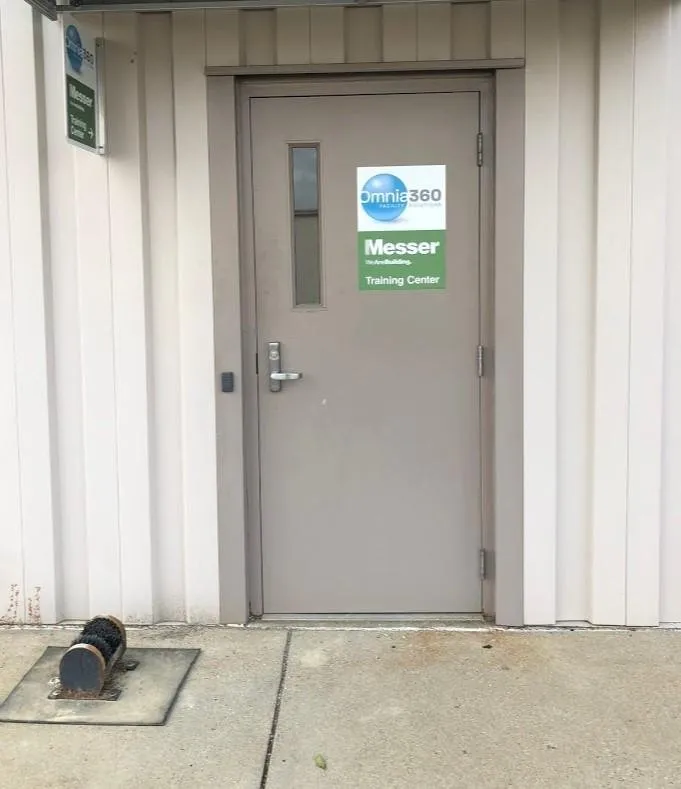 Trusted electrician providing circuit breaker repair in , 