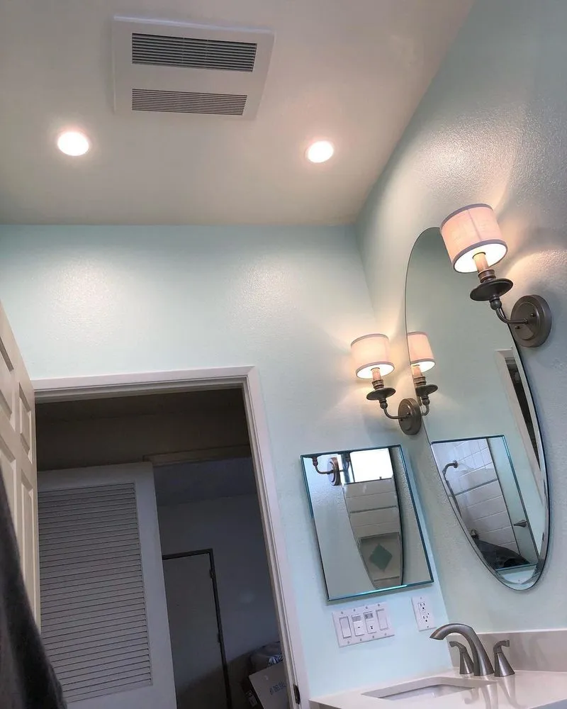 Slide of Omniscient Electric