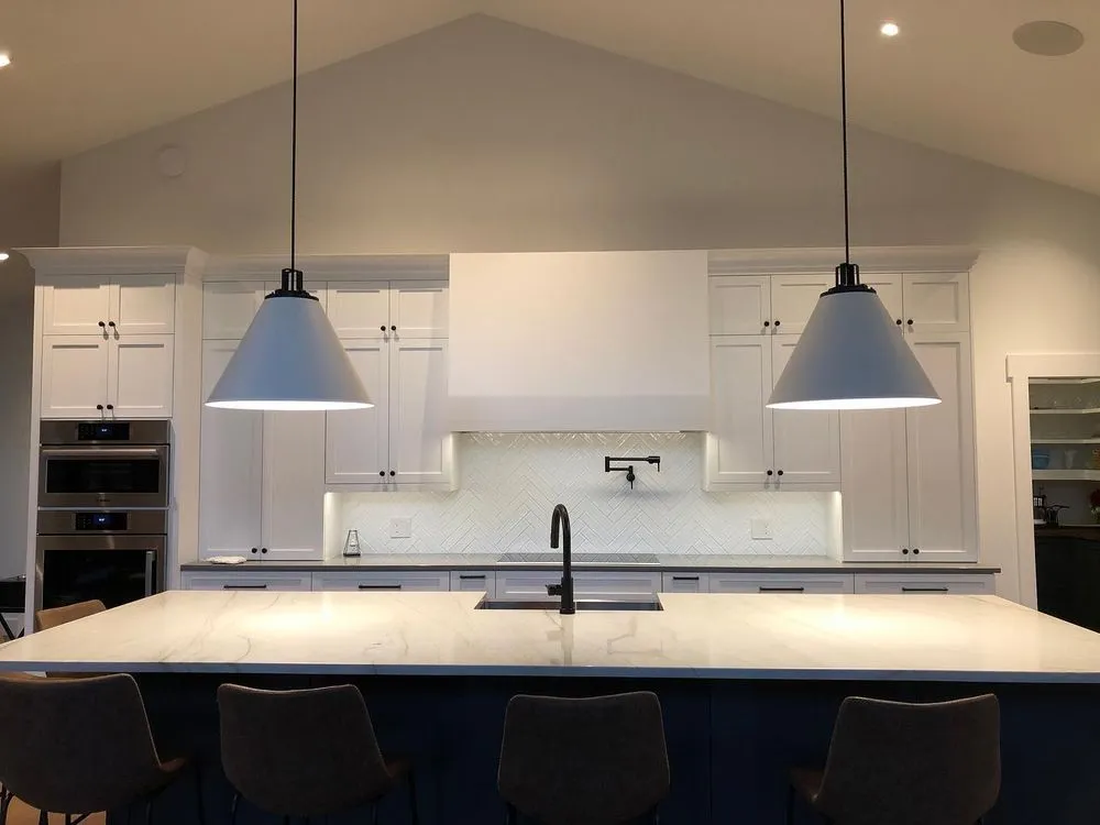 Slide of Omniscient Electric