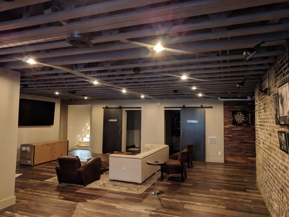 Slide of On Call Electric