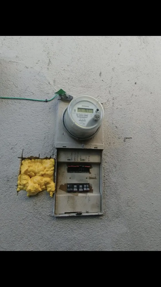 Slide of ON TOP ELECTRIC