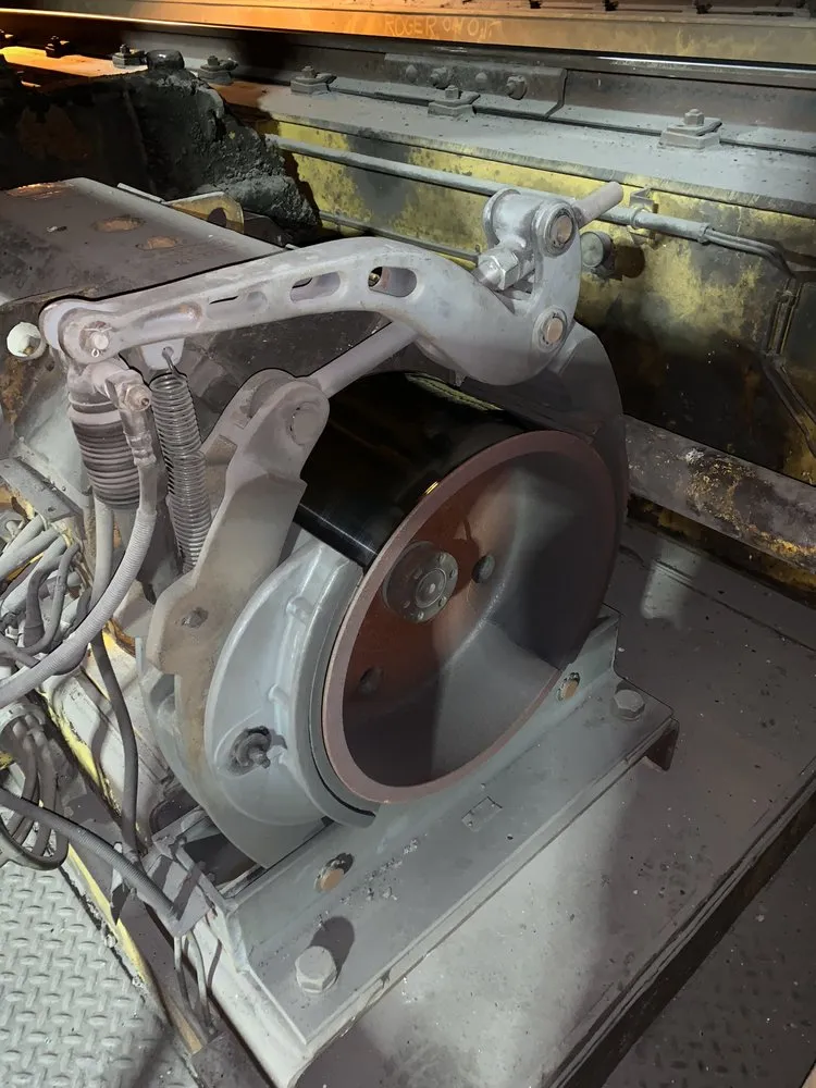 Emergency electrical service for homes in circuit breaker repair,  by 