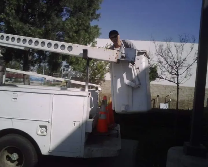 Trusted electrical service for homes in lighting installation,  by 