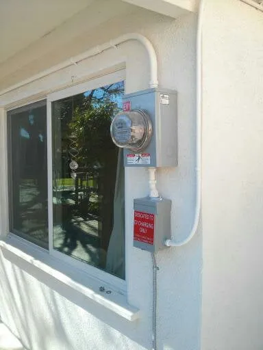 Slide of One Good Electrician