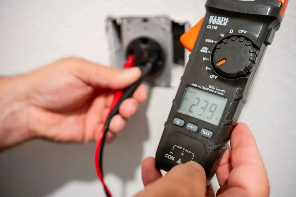 Expert circuit breaker repair in St. Cloud, FL by One Love Electric