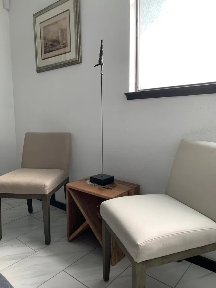 Affordable electrician providing panel upgrade in , 