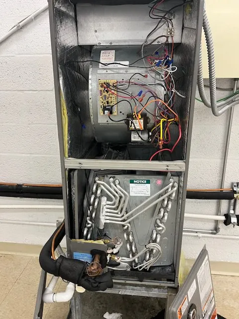Trusted circuit breaker repair service in Cutler Bay, FL - Opulent HVAC/R Services