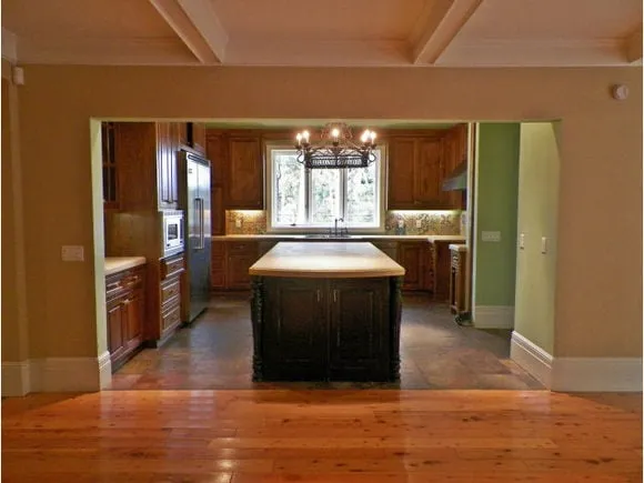Trusted electrician providing emergency electrical service in Tarzana, CA - OR Nikken Electric