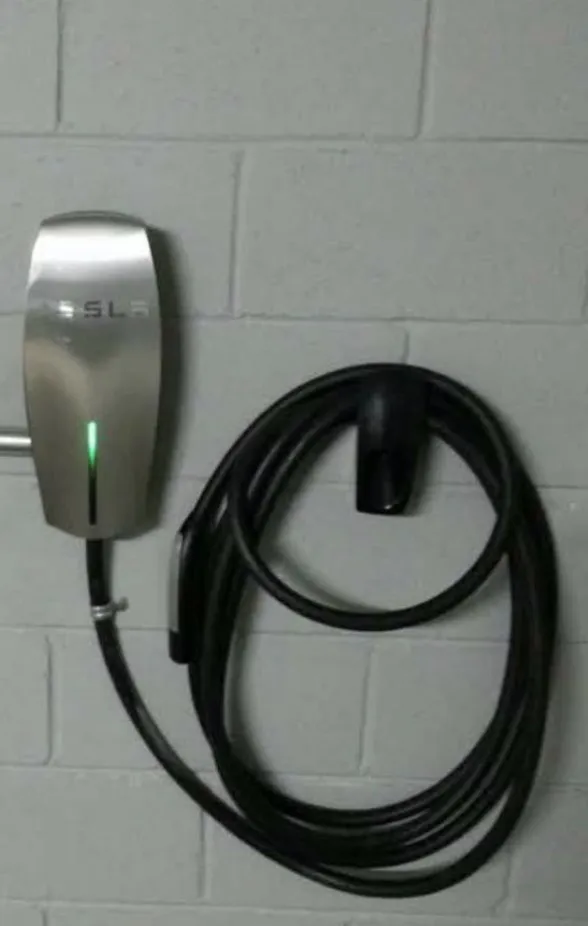 Reliable outlet and switch repair experts serving ,  - Oracle Electrical Services, Inc.