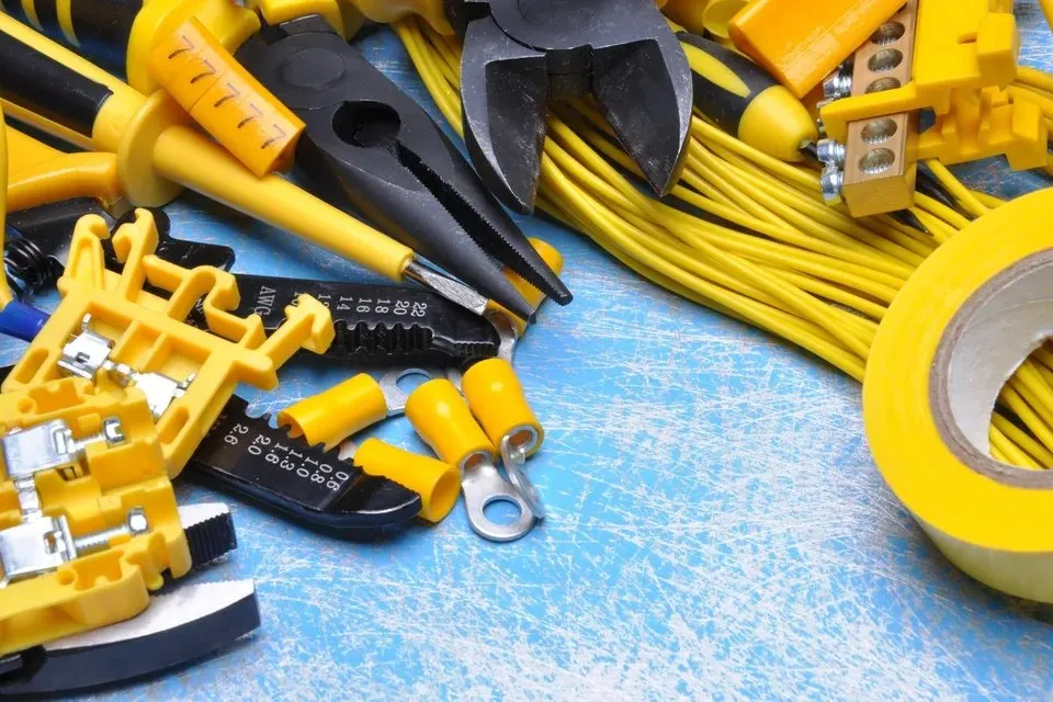 Slide of Oracle Electrical Services, Inc.