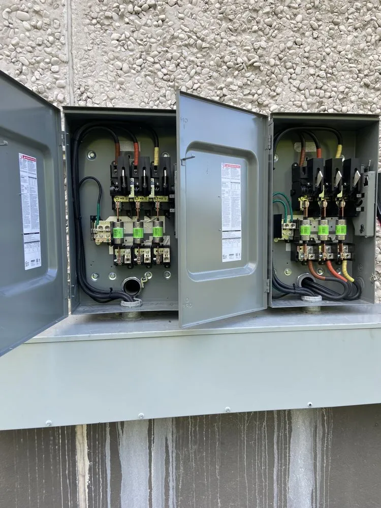 Affordable lighting installation experts serving Tampa Bay, FL - Ordaz Electric