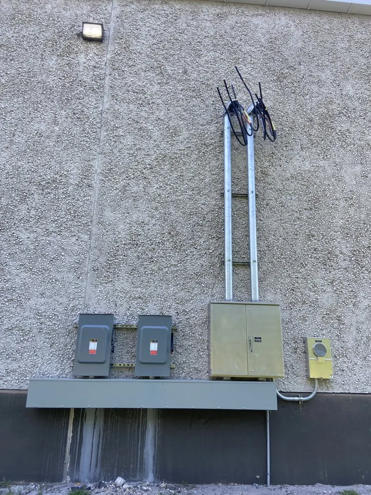 Reliable electrician providing outlet and switch repair in Tampa Bay, FL - Ordaz Electric