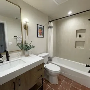 Slide of Orellana PDX Top Finishes