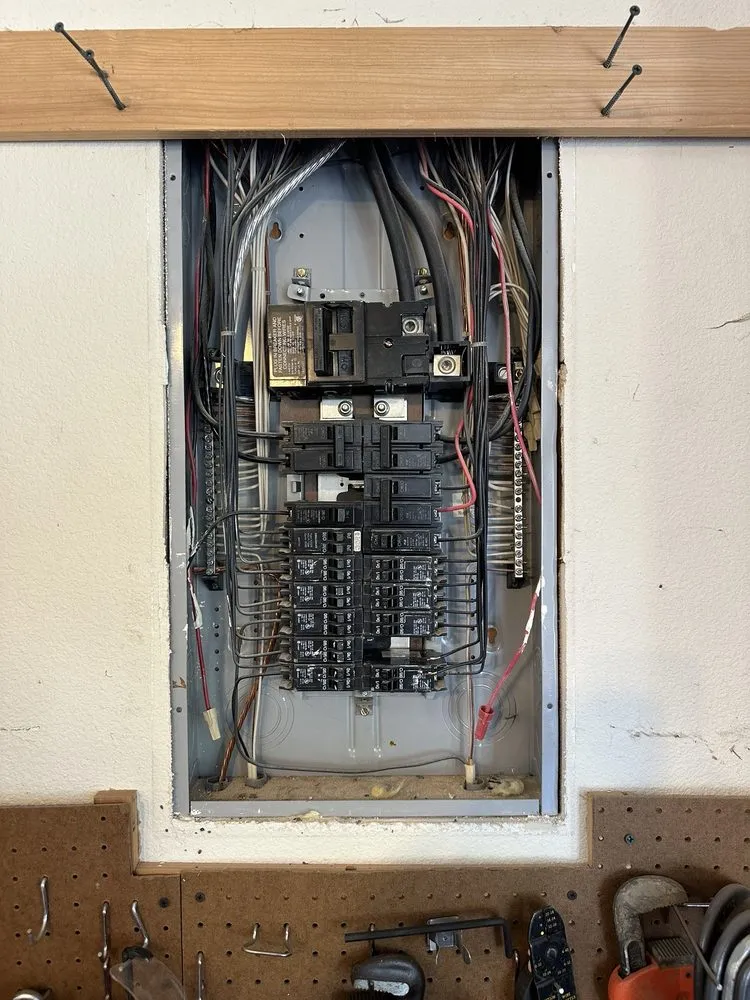 Slide of Orellana PDX Top Finishes