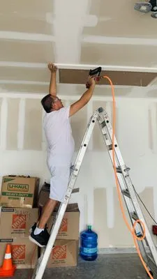 Orlando Handyman Logo