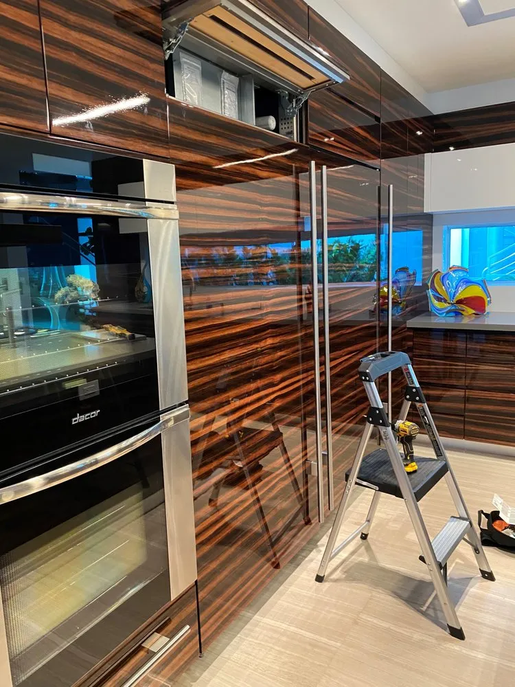 Slide of Orlim Electric