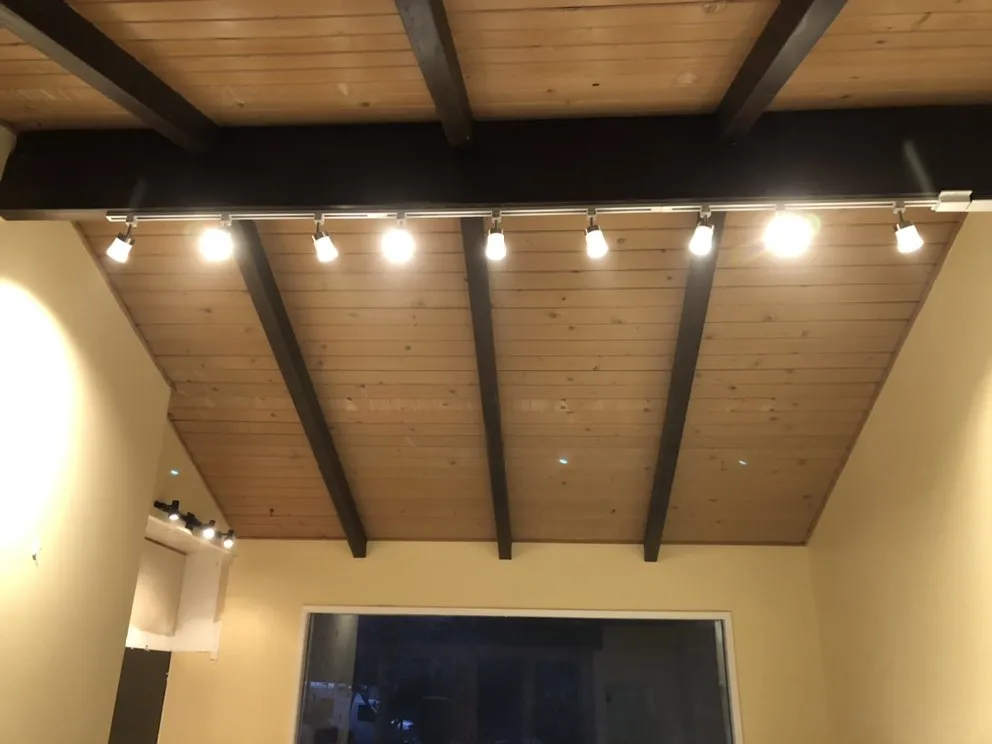 Slide of Orrlando Rosalez Construction