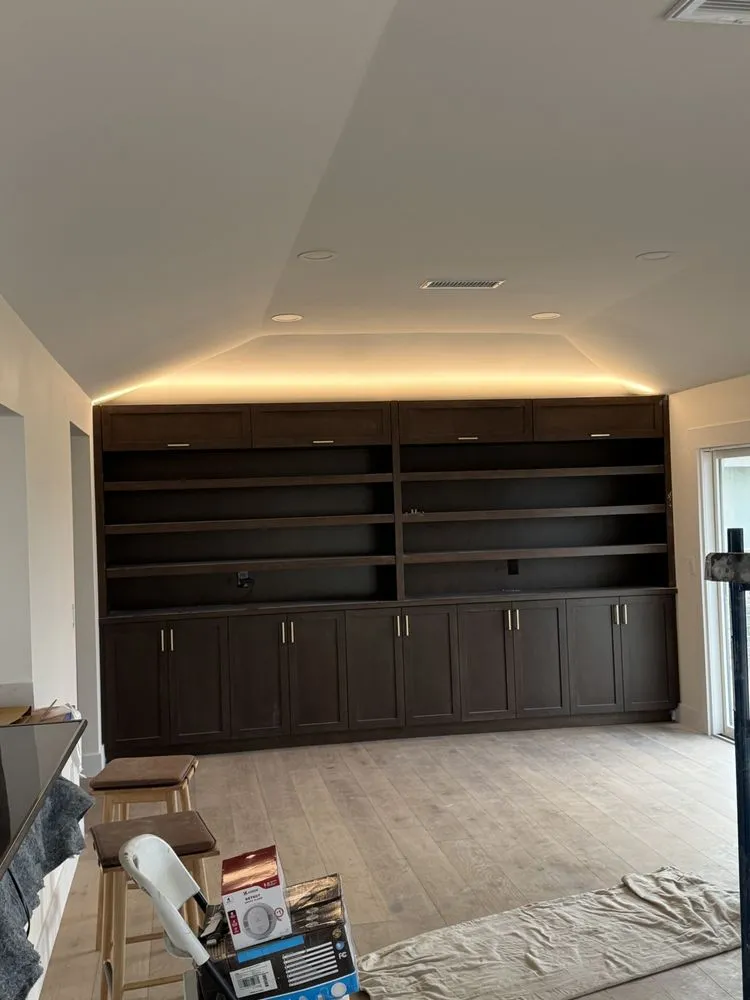 Slide of Ortiz Electric