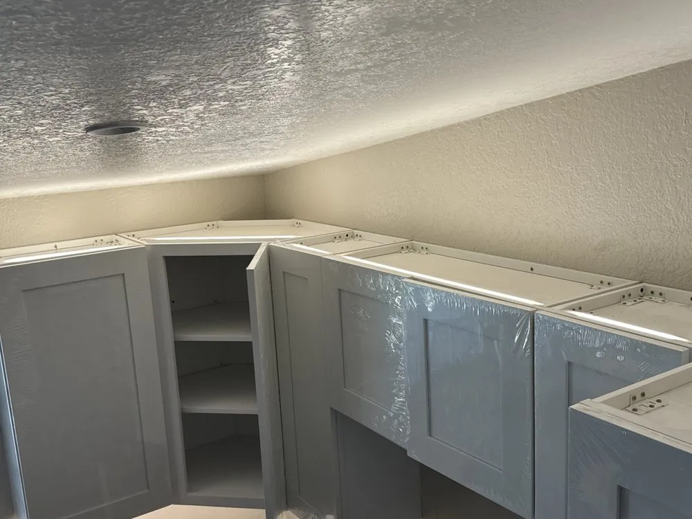 Slide of Ortiz Electric