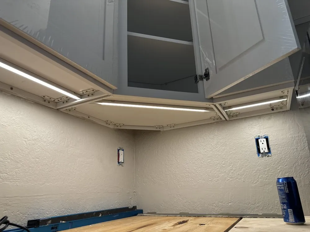 Slide of Ortiz Electric