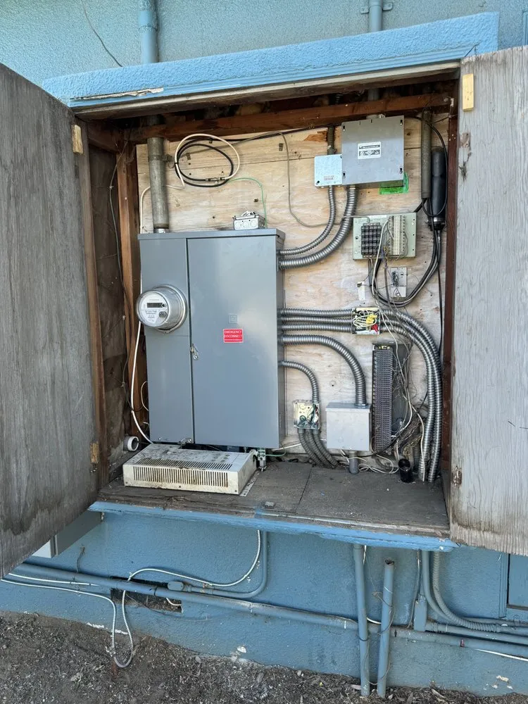 Slide of Ortiz Electric