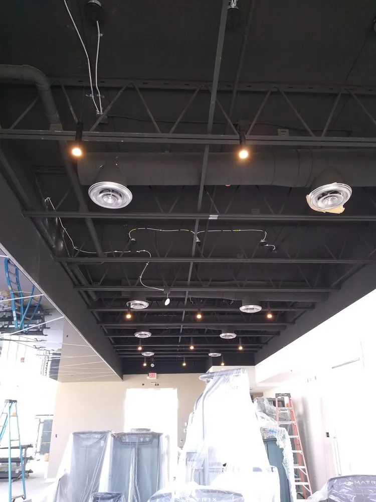 Slide of Oscar Mendoza Electrician