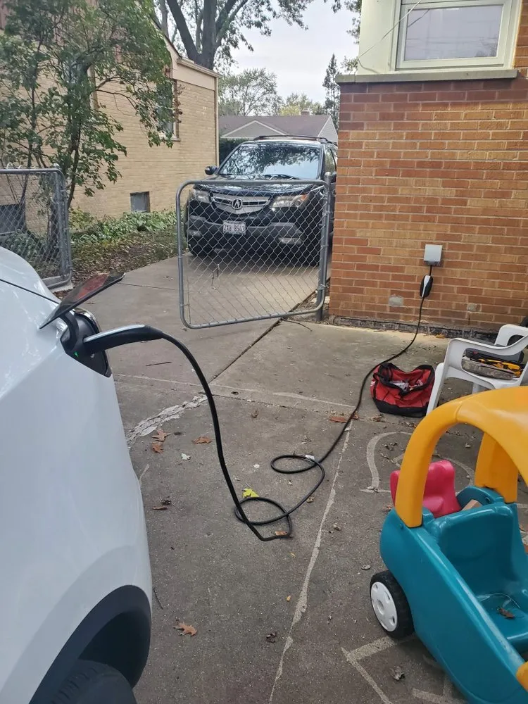 Slide of Oshana Electrical Services