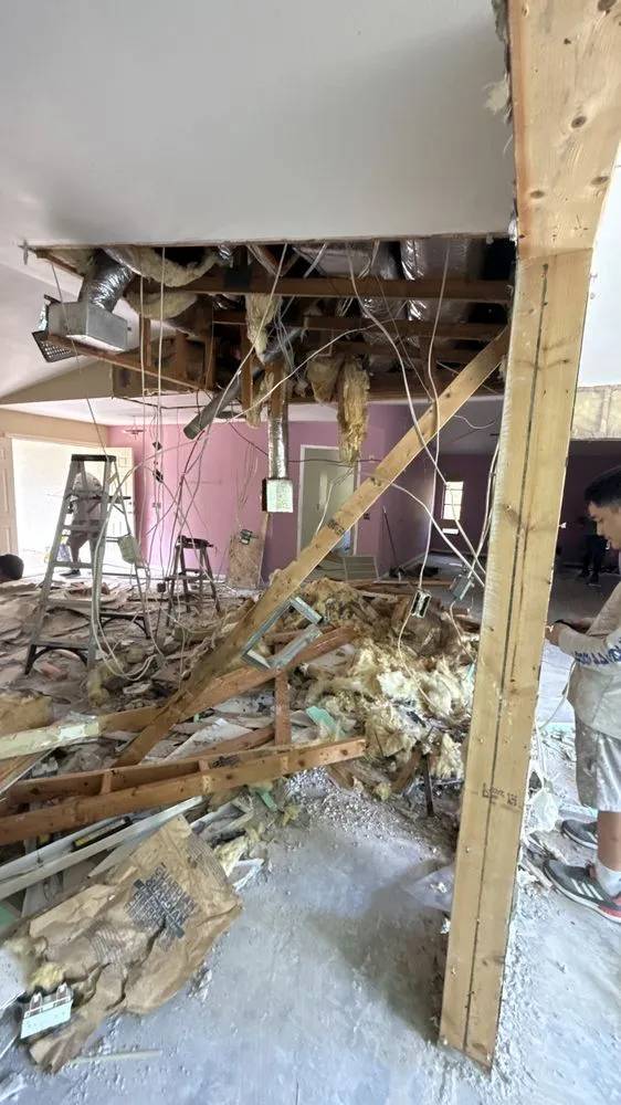 Slide of Oskar Electric