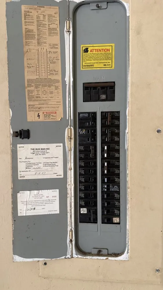 Expert electrician providing panel upgrade in Murfreesboro, TN - Oskar Electric