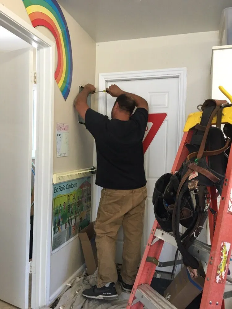 Slide of Osprey Electric