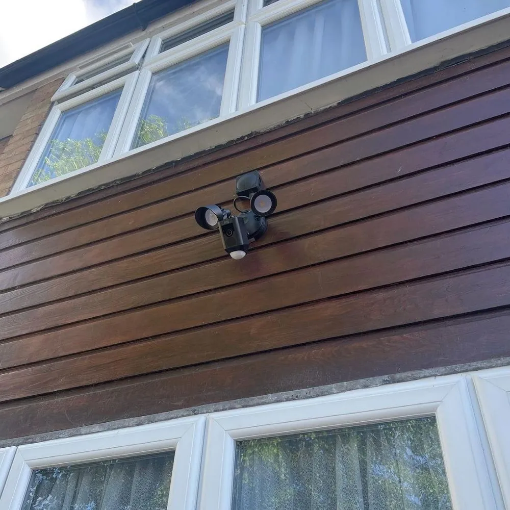 Slide of Osvaldo Electrician