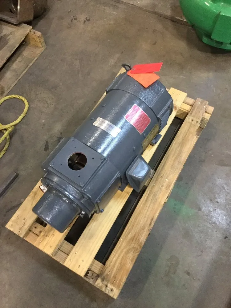 Affordable electrician providing electrical repair in , 